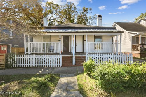 818 Hanover St, Wilmington, NC, 28401-3642 | Card Image