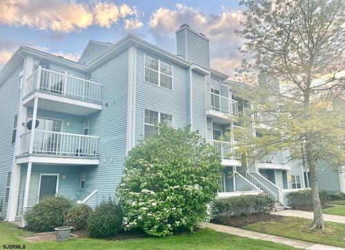 272 Heather Croft, Egg Harbor Township, NJ, 08234-4634 | Card Image
