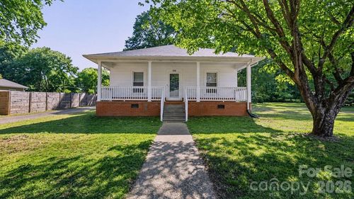 110 Globe St, Mount Holly, NC, 28120-1223 | Card Image