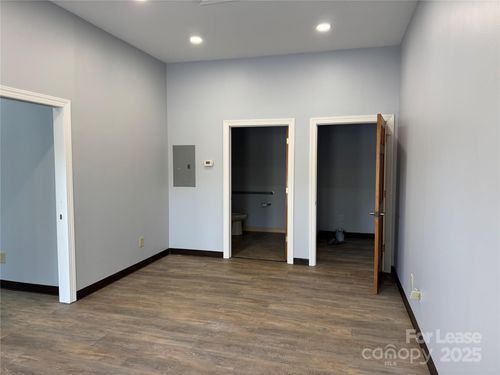 ste-a-7804 Commerce Drive, Denver, NC, 28037 | Card Image