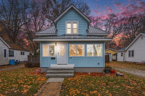 633 S Constantine St, Three Rivers, MI, 49093-2507 | Card Image