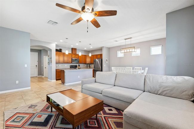 5831 Caldera Ridge Dr, House other with 4 bedrooms, 3 bathrooms and null parking in Lithia FL | Image 4