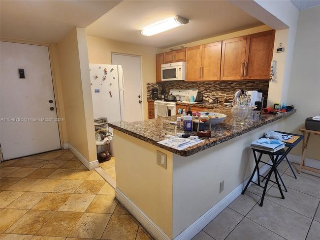 APT-207 - 2302 S Cypress Bend Dr, Condo with 2 bedrooms, 2 bathrooms and null parking in Pompano Beach FL | Image 10