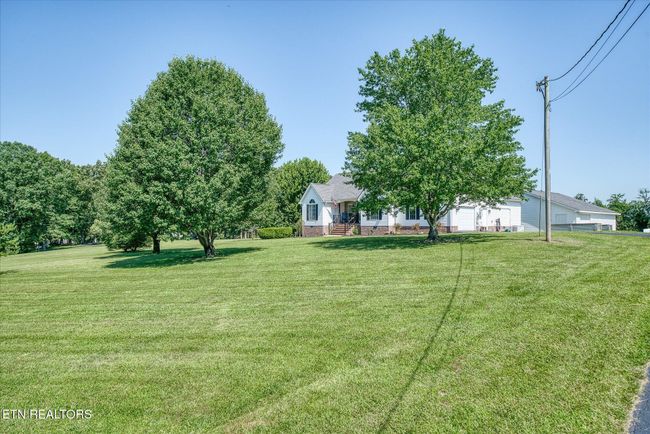 1036 Circle Drive Drive, House other with 3 bedrooms, 2 bathrooms and 4 parking in Jamestown TN | Image 7