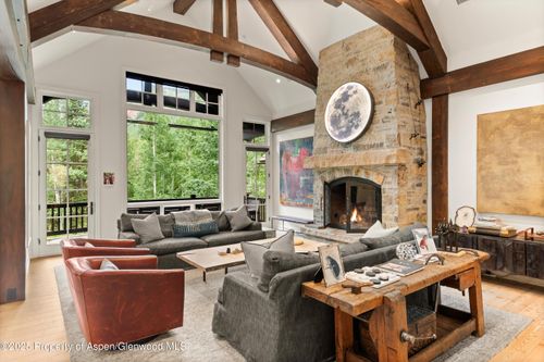 289 Exhibition Ln, Aspen, CO, 81611-3394 | Card Image