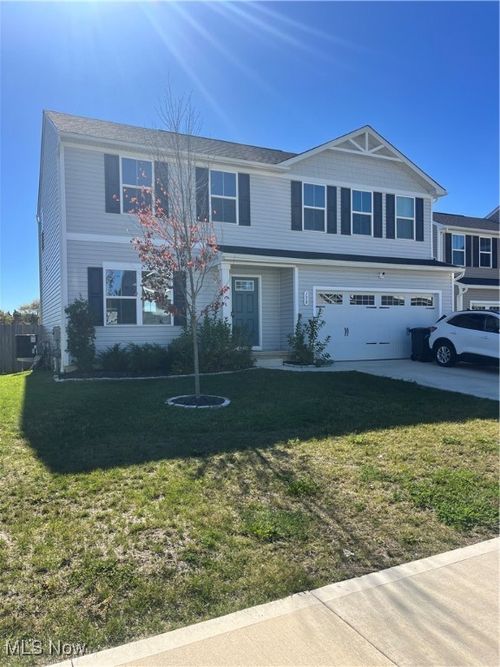 158 River Run Dr, Elyria, OH, 44035-7800 | Card Image