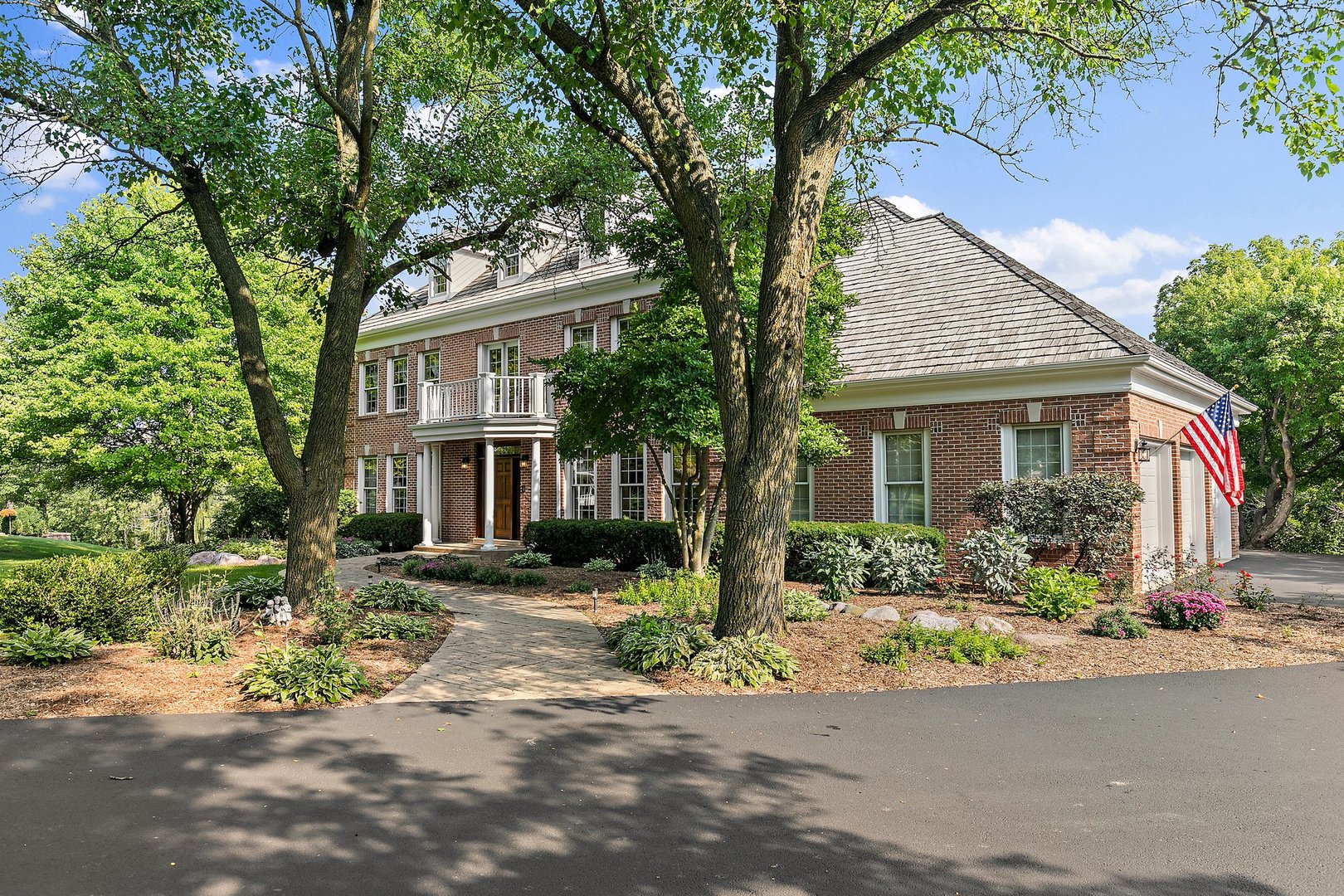 36W200 Silver Glen Court, Sold in St. Charles Zoocasa