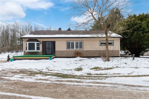 1821 Myersville Rd, Akron, OH, 44312-4419 | Card Image