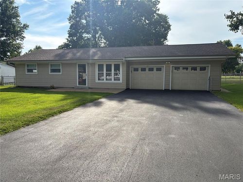 1266 Valiant Dr, Fenton, MO, 63026-2845 | Card Image