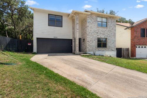 10222 Eagle Blf, San Antonio, TX, 78240-3558 | Card Image