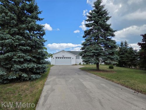 5174 Bachman Rd, Oscoda, MI, 48750-8830 | Card Image