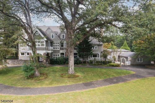 17 Three Gables Rd, Morristown, NJ, 07960-6548 | Card Image
