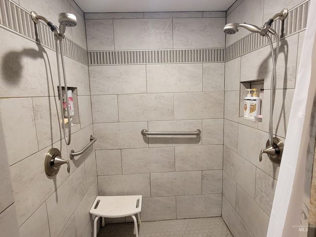 Full bath with tiled shower | Image 18