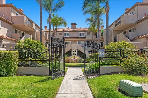 22-606 Lake St, Huntington Beach, CA, 92648 | Card Image