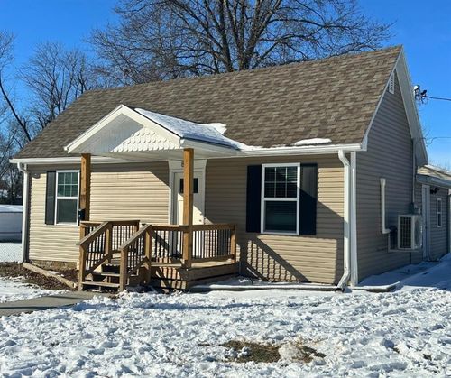 835 N Clay St, Nevada, MO, 64772-1319 | Card Image