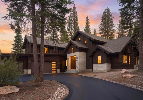 10637 Carson Range Road, Truckee, CA, 96161-5224 | Card Image