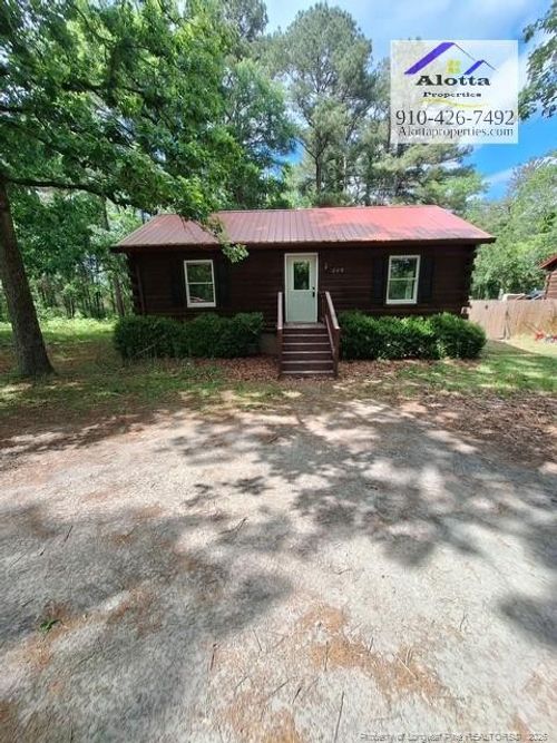268 W Manchester Rd, Spring Lake, NC, 28390-2306 | Card Image