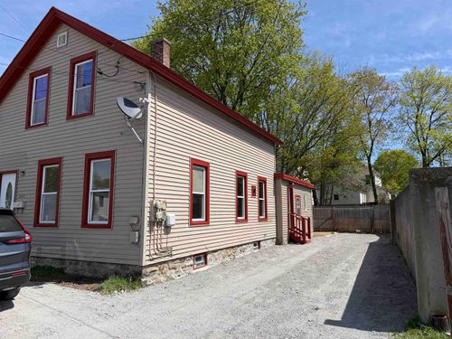 340 Pleasant St, Bennington, VT, 05201-2565 | Card Image