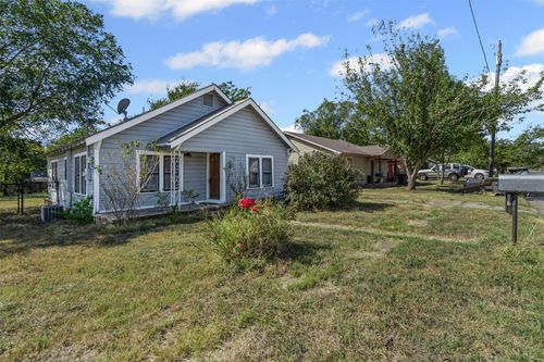 221 Huron St, Cleburne, TX, 76031-2134 | Card Image