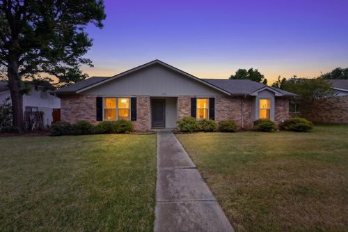 3228 Nova Trl, Plano, TX, 75023-3605 | Card Image