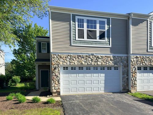 3989-3989 Blackstone Dr, Aurora, IL, 60504-5390 | Card Image