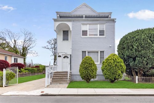 86 Smart Ave, Yonkers, NY, 10704-1066 | Card Image