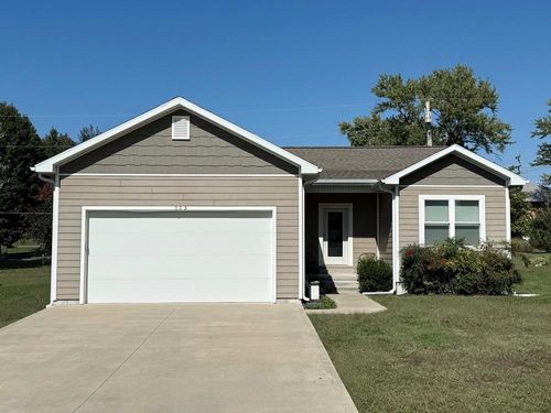 205 E Golden Ave, El Dorado Springs, MO, 64744-2134 | Card Image
