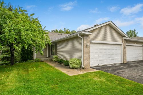 13933 Ventura Pl, Savage, MN, 55378-5635 | Card Image
