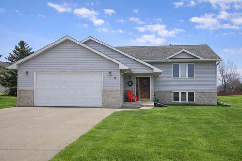 13 Riverside Rd, Morris, MN, 56267-9476 | Card Image