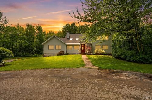 10386 Miller Rd, Utica, NY, 13502-6908 | Card Image