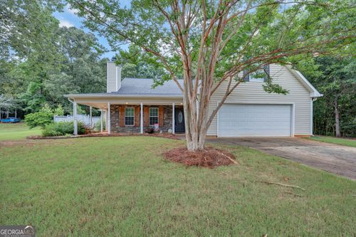 465 Berkshire Dr, Covington, GA, 30016-7803 | Card Image