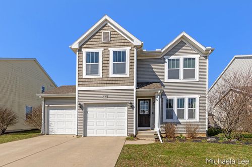 607 Nantucket Drive, Lansing, MI, 48906 | Card Image