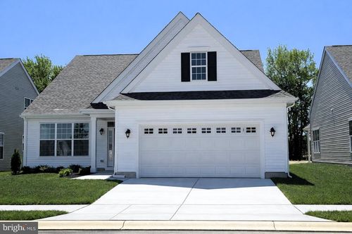 631 Resort Blvd, DOVER, DE, 19904-2011 | Card Image