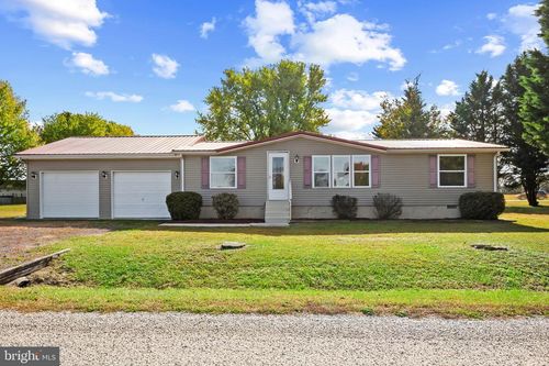 590 Lobo Rd, HARRINGTON, DE, 19952-4228 | Card Image