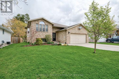 19 Eleanor Street, West Perth (Mitchell), ON, N0K1N0 | Card Image