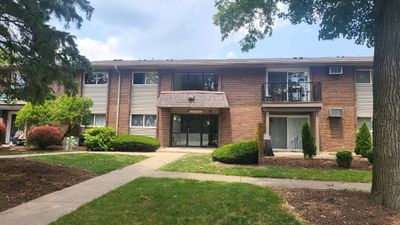 201 - 2300 Old Tavern Road, Condo with 2 bedrooms, 2 bathrooms and 2 parking in Lisle IL | Image 1