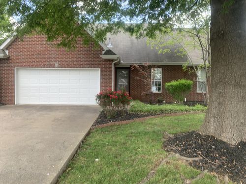 401 Ravencliff Ct, Smyrna, TN, 37167-3099 | Card Image