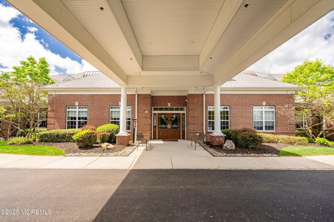 19 E Francesa Ct, Home with 3 bedrooms, 3 bathrooms and null parking in Farmingdale NJ | Image 53