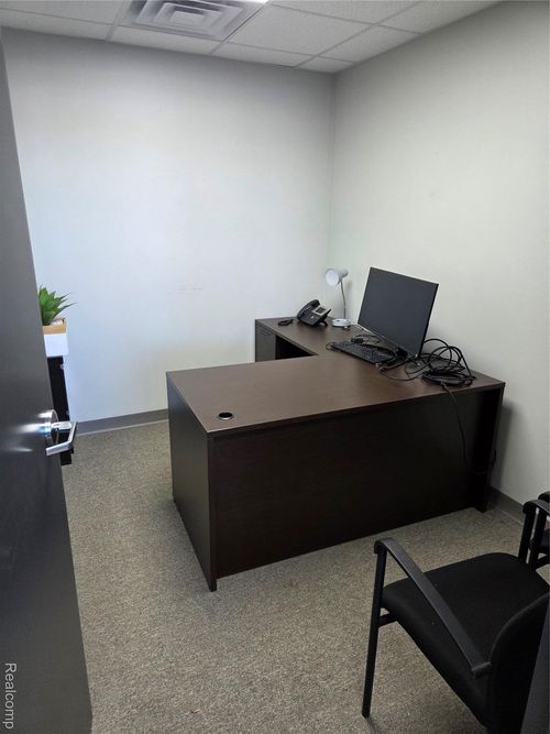 suite-b-15173 Read Rd, Fenton, MI, 48430 | Card Image