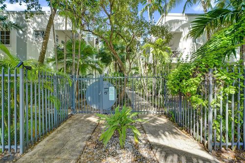 b7-736 Lenox Ave, Miami Beach, FL, 33139-5941 | Card Image