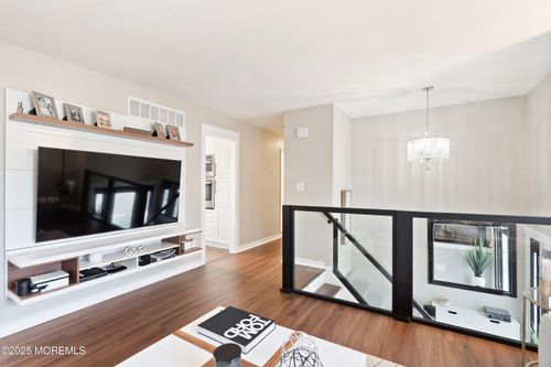 4 Wisteria Pl, Howell, NJ, 07731-2661 | Card Image
