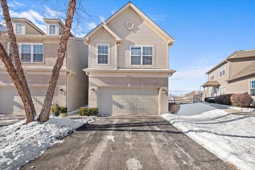 2724 Granite Ct, Crystal Lake, IL, 60012-2608 | Card Image