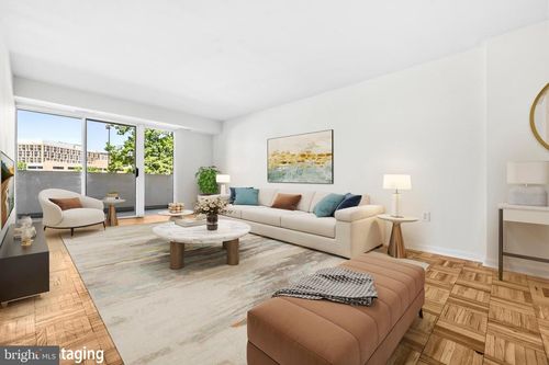 126-700 7th St Sw, WASHINGTON, DC, 20024-2462 | Card Image