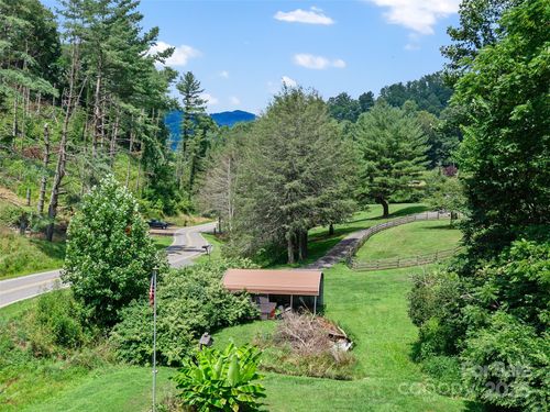 1377 Langford Branch Rd, Burnsville, NC, 28714-8135 | Card Image