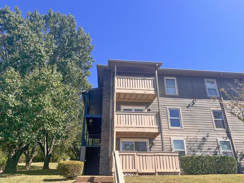703 Ashlawn Pl, Nashville, TN, 37211-5829 | Card Image