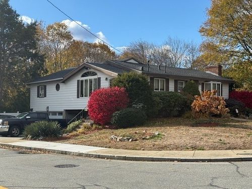 104 Forest Park Rd, Woburn, MA, 01801-1917 | Card Image