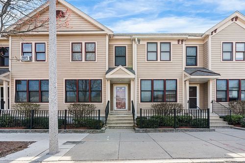 218-218 Humboldt Ave, Boston, MA, 02121-1703 | Card Image