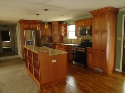 158 Maple Avenue, House other with 3 bedrooms, 2 bathrooms and 2 parking in Derry Twp PA | Image 3