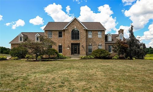 10617 Hoover Ave Nw, Uniontown, OH, 44685-7660 | Card Image