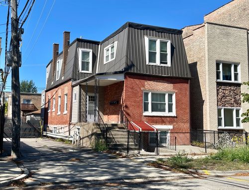 3032 S Wells St, CHICAGO, IL, 60616-4633 | Card Image